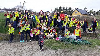 Beach clean team
